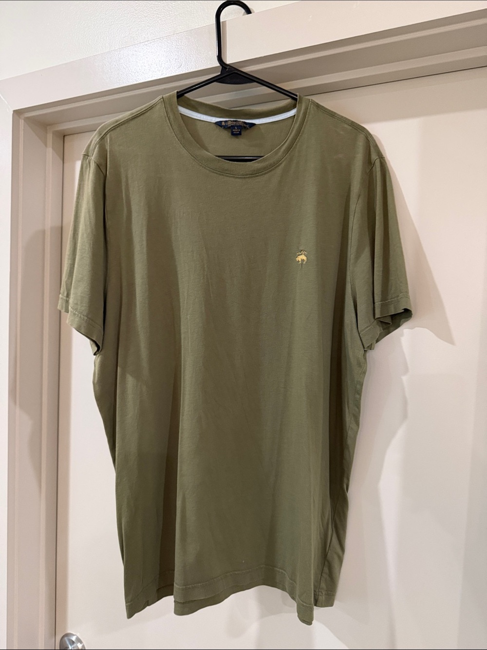 Men’s Brooks Brothers T Shirt - Large